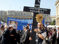 Profesorii au ieşit la luptă 